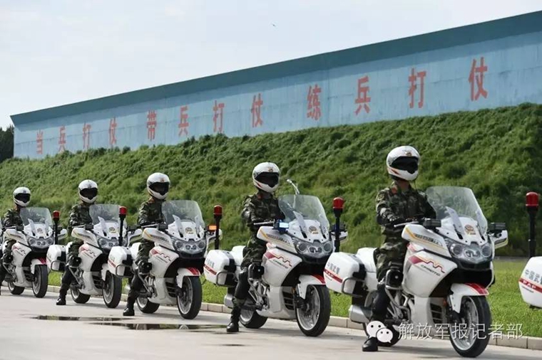 国宾护卫队摩托训练，精湛技艺背后的严谨与荣耀，国宾护卫队摩托训练的严谨与荣耀，精湛技艺的荣耀时刻