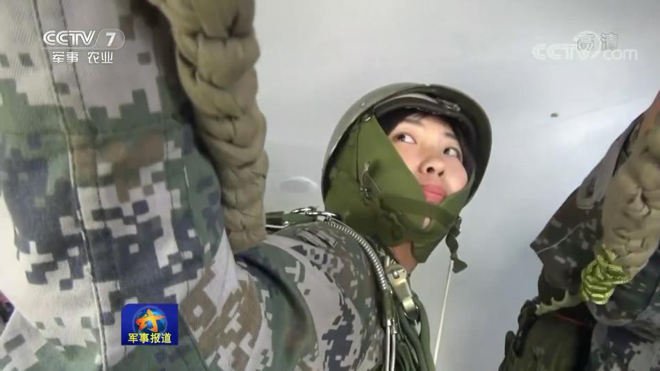 女兵军旅感悟，坚韧成长的力量之源，女兵军旅心路历程，坚韧成长的力量之源