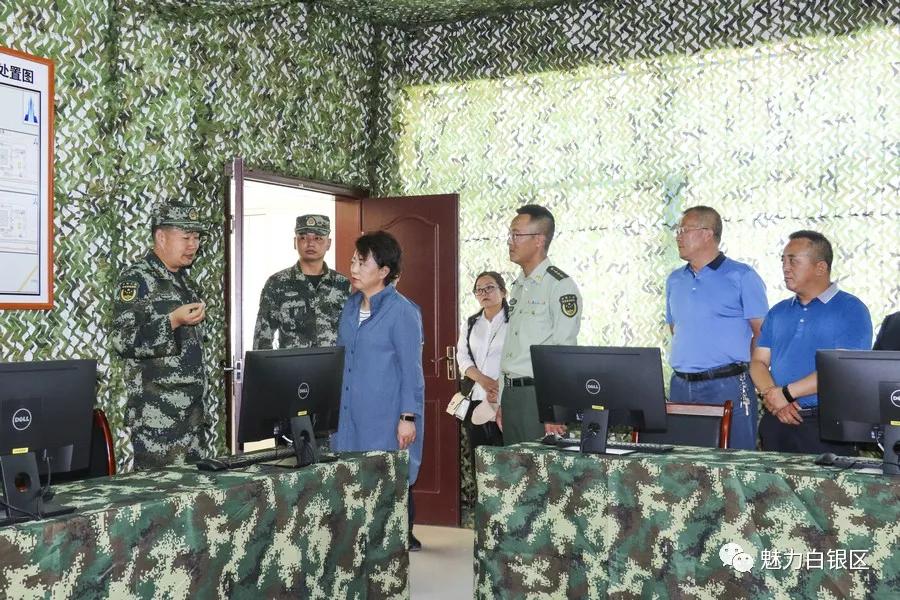 军事频道主持人张莉的简历，探索军事新闻的女主播之路，军事频道主持人张莉的生平与探索军事新闻的女主播之路揭秘