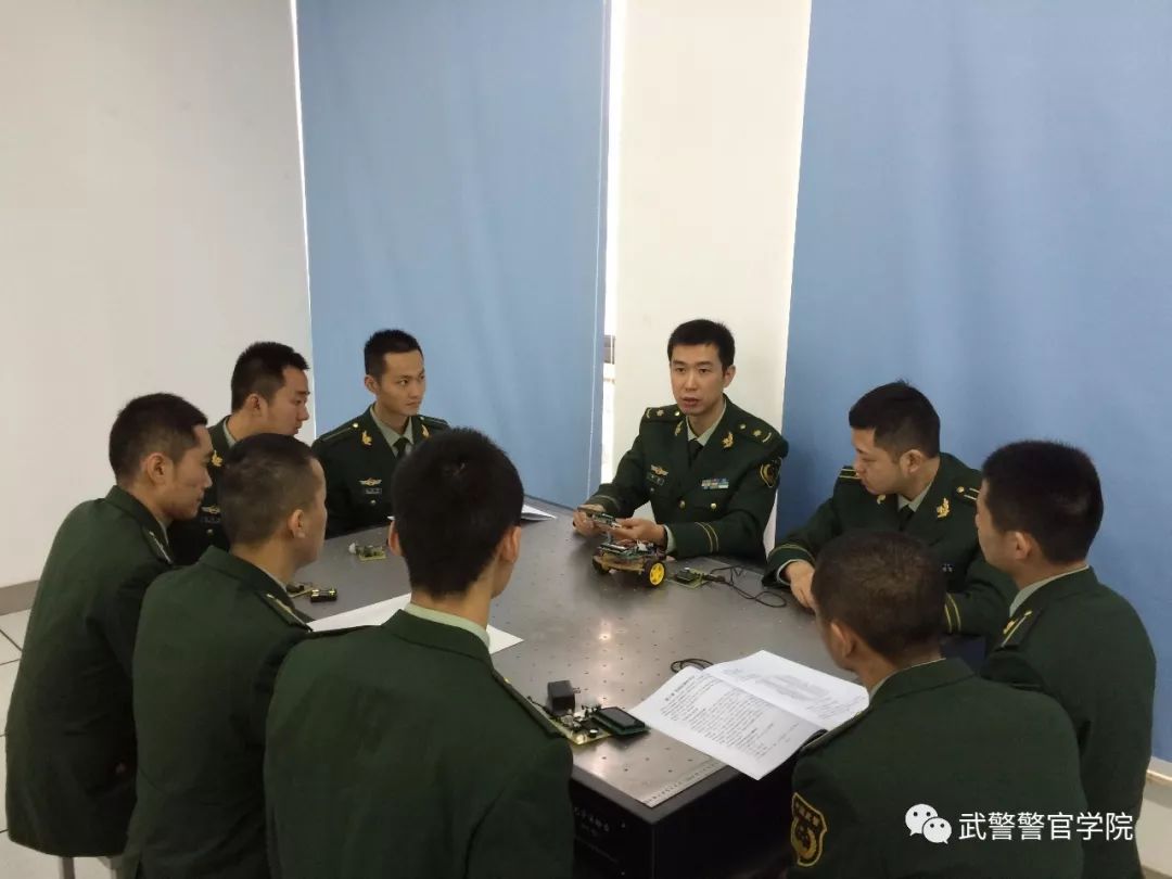 武警警官学院毕业生的职业前景与发展路径，武警警官学院毕业生职业前景与发展路径探析