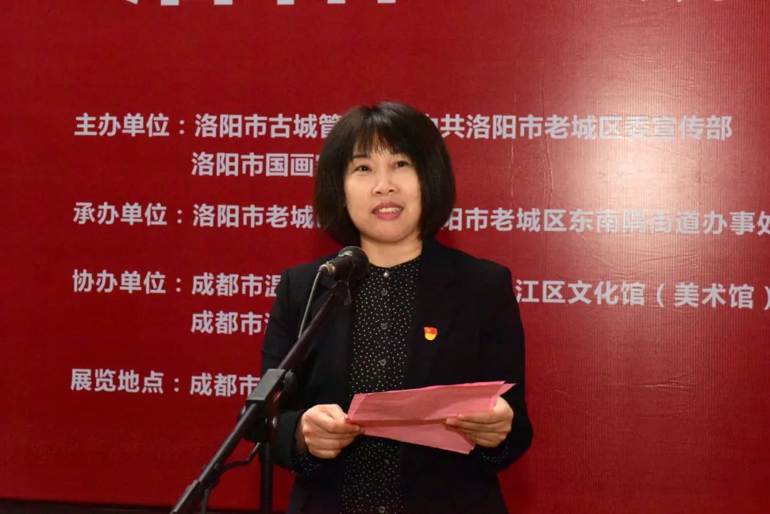 崔小梅，探索个人品牌的SEO之路，崔小梅，个人品牌SEO探索之旅