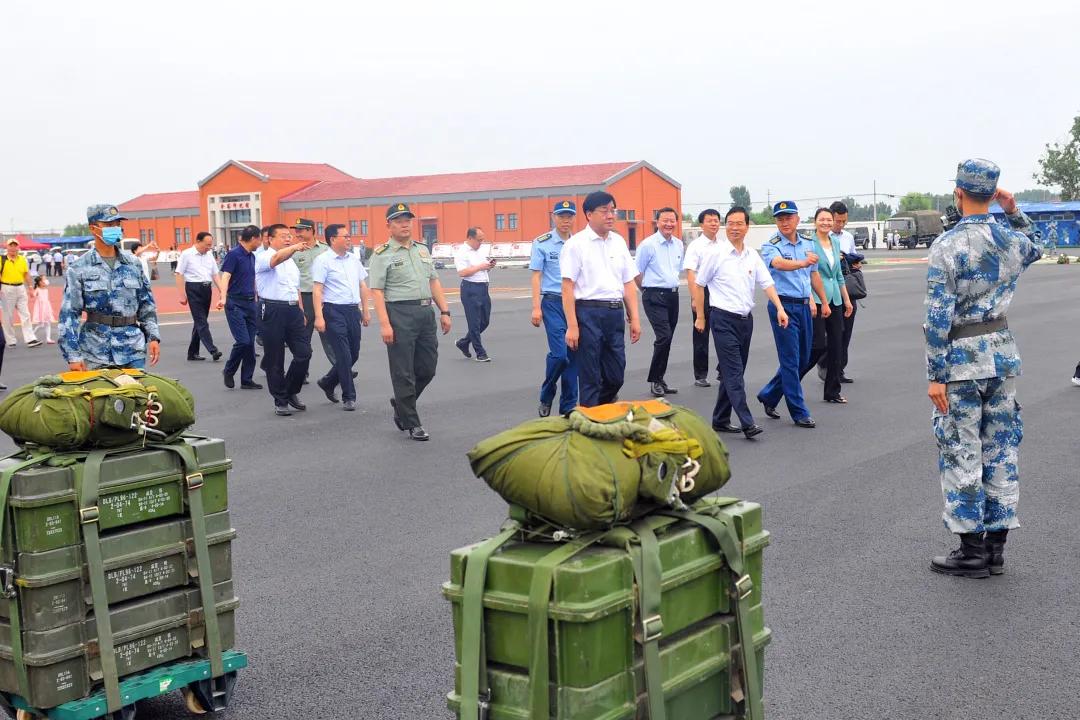 开封空降兵部队，历史、职责与荣誉的展现，开封空降兵部队，历史使命与荣耀展现