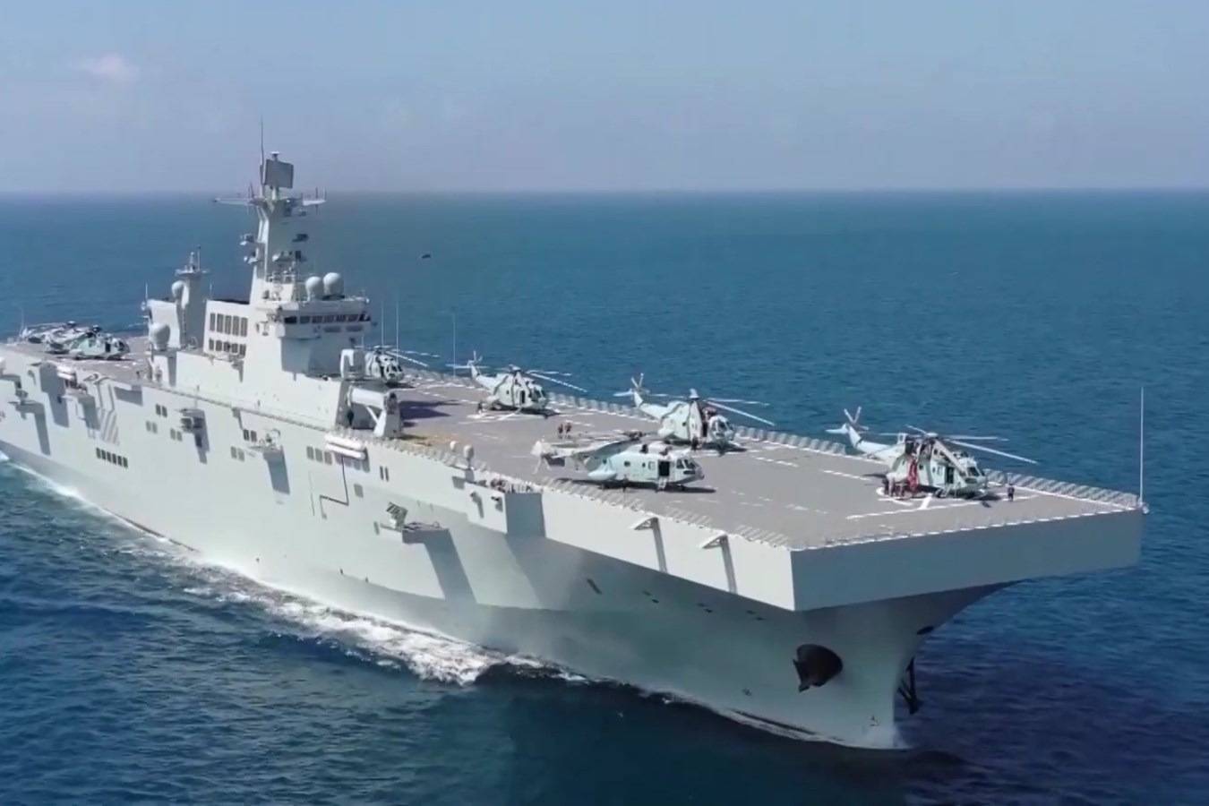 海南075型两栖攻击舰，探索先进军事科技与未来作战力量，海南075型两栖攻击舰，先进军事科技与未来作战力量的探索