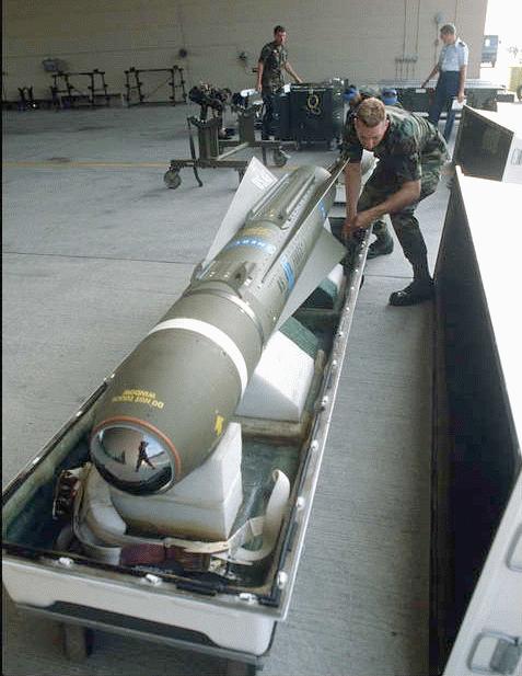 AGM-65小牛导弹参数详解，AGM-65小牛导弹详细参数介绍