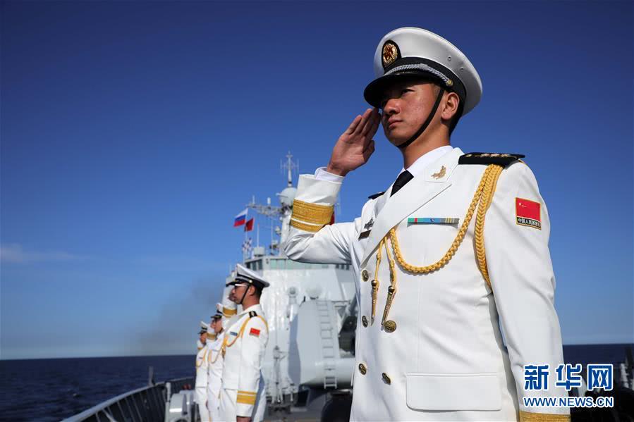 中国海军女兵礼服与高跟鞋，传统与现代交融的时尚诠释，中国海军女兵礼服与高跟鞋，传统与现代交融的时尚风采