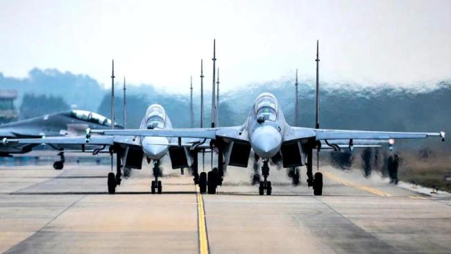 鹰击-18导弹系统，是否存在空射型？深度解析与探讨，鹰击-18导弹系统空射型探讨，深度解析与探讨