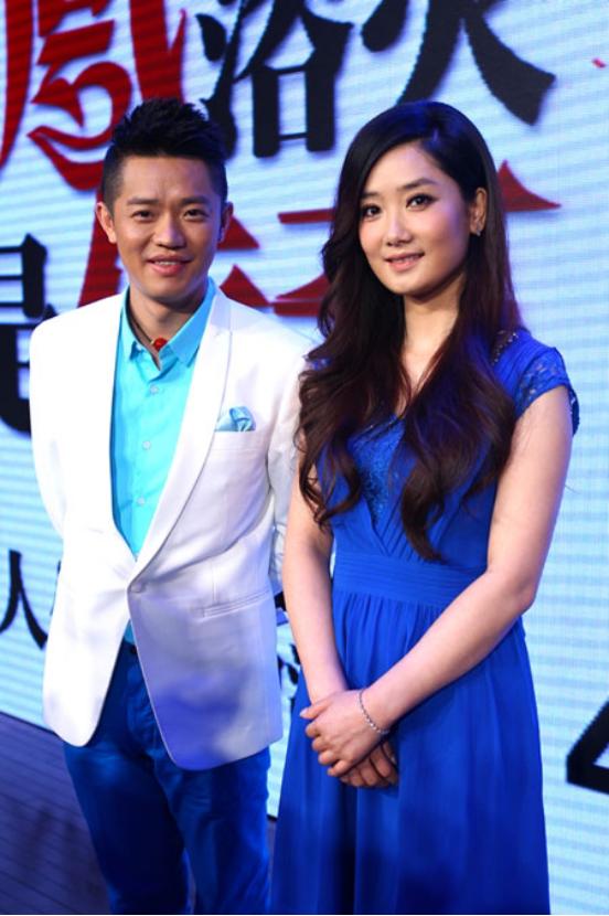 凤凰新闻热榜，深度解读时事热点，掌握最新动态资讯，凤凰新闻热榜，深度解读时事热点，掌握最新动态资讯资讯