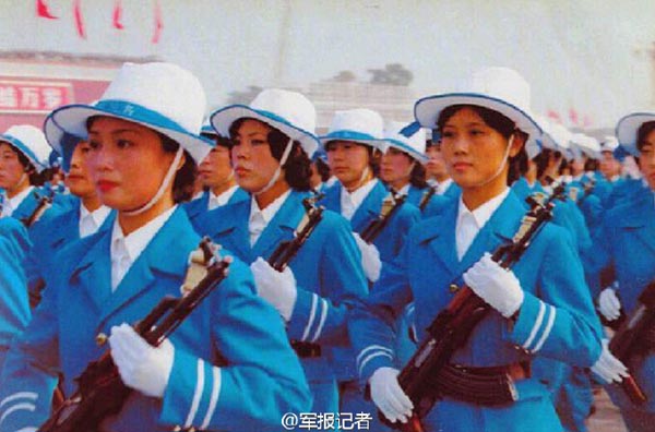 中国女兵图片2009，回顾历史，展望未来，中国女兵，历史回顾与未来展望（图片集 2009）