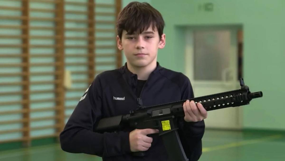 中国小学生防身武器枪，理解与探讨，中国小学生防身武器枪，理解与探讨的探讨