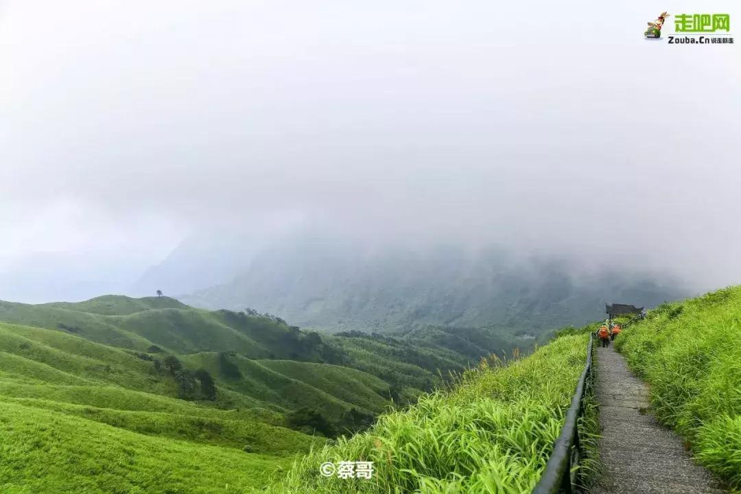 星空迷彩体能服，时尚与功能的完美结合，星空迷彩体能服，时尚与功能完美融合之选