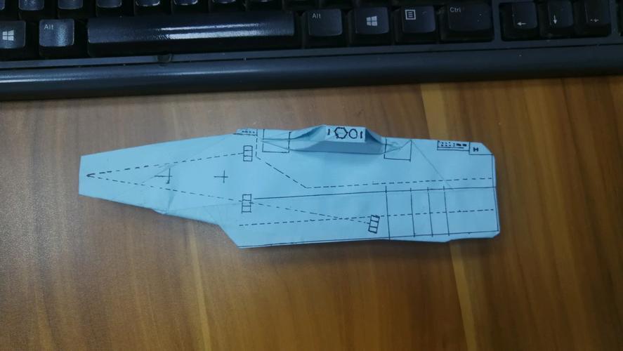 航空母舰折纸教程，一步步教你折纸航空母舰，折纸航空母舰教程，一步步教你制作航空母舰模型
