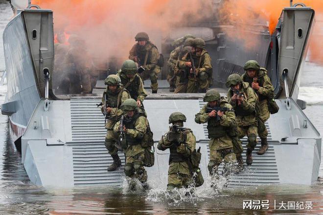 俄乌冲突爆发，俄军增兵近17万背后的战略考量与影响分析，俄乌冲突背景下，俄军增兵近17万背后的战略考量及其影响分析