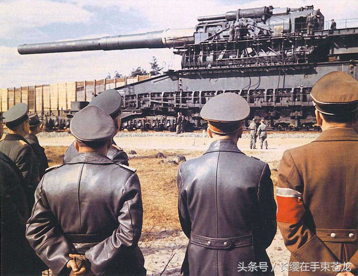 装甲纷飞古斯塔夫巨炮，历史与传奇的交融，古斯塔夫巨炮，装甲纷飞的传奇与历史交汇点