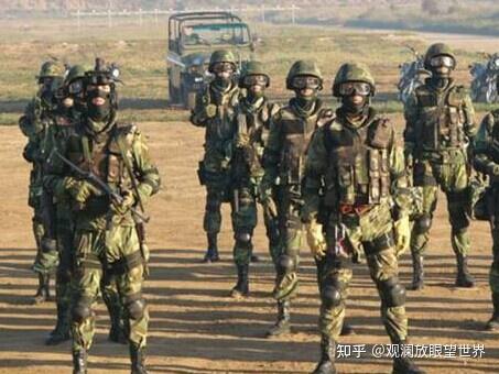 中国特种部队衣服图片，揭示神秘战袍背后的故事，中国特种部队战袍揭秘，神秘衣服图片背后的故事