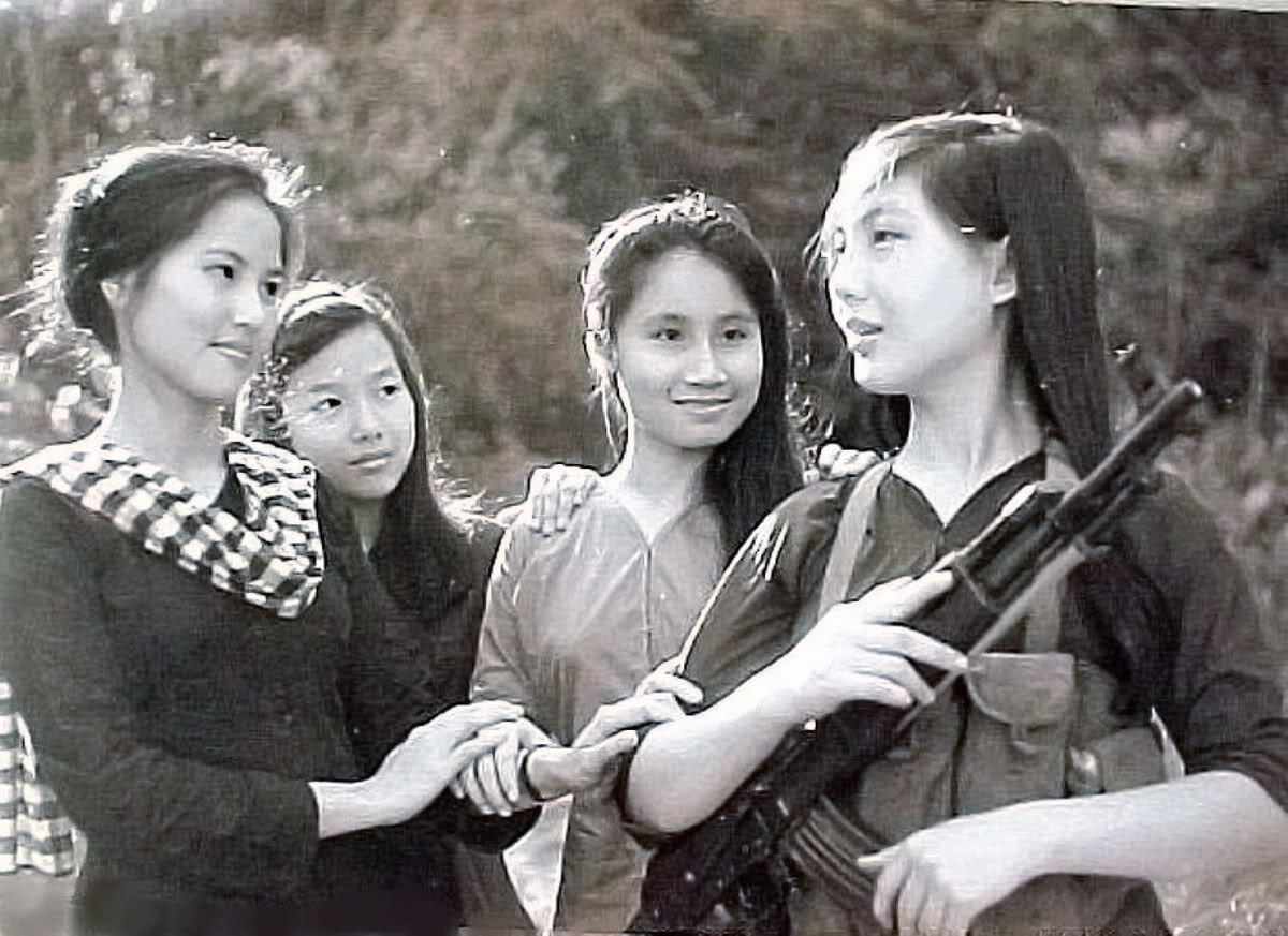 中国女兵在越南影片，英勇之影，跨越国界的荣耀，中国女兵在越南影片中的英勇表现，跨越国界的荣耀
