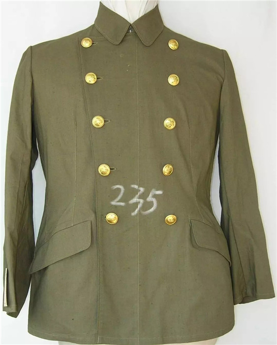 陆军服装的种类与功能，深入了解陆军有几套衣服，陆军服装的种类与功能，深入了解陆军服装的种类及作用