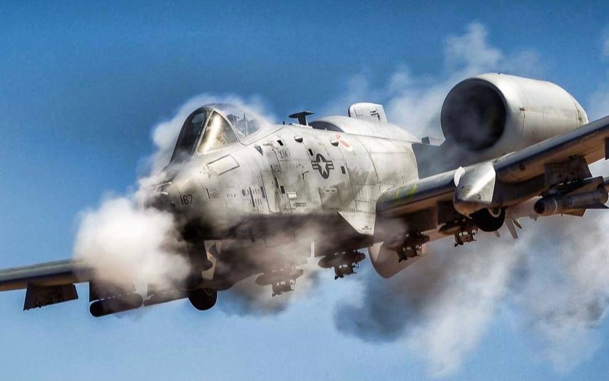 关于A-10攻击机的空战能力探讨，A-10攻击机的空战能力深度解析