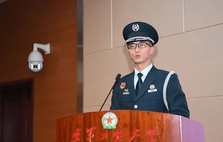 招聘启事