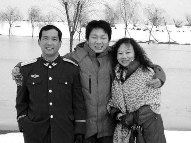 丁晓兵爱人陶婉珠的背景故事，丁晓兵的爱人陶婉珠，背景故事揭秘