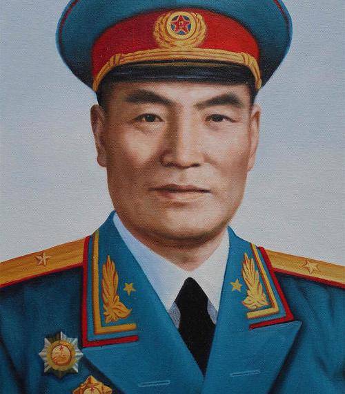 现任总参谋部部长，领导力与智慧的象征，现任总参谋部部长，领导力与智慧的典范