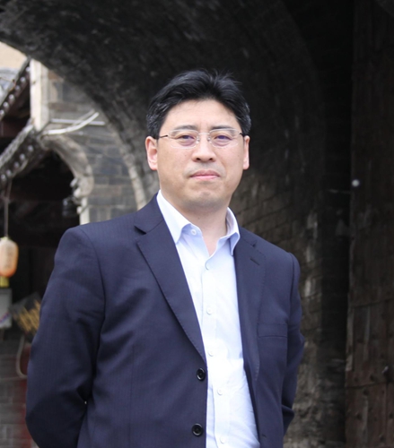 龚伯权在重庆的地位究竟有多高？，龚伯权在重庆的地位影响力探究