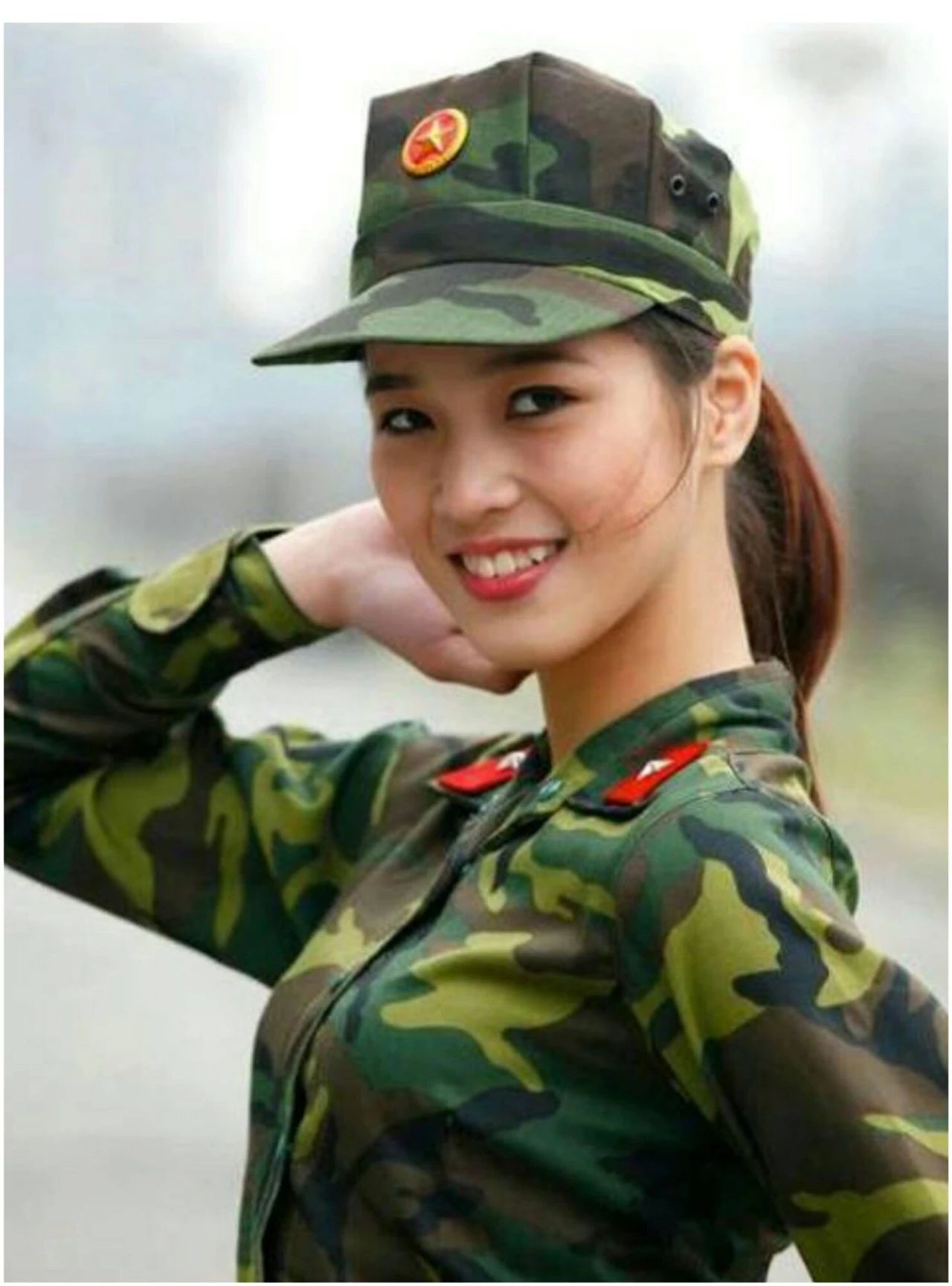 中国女兵图片，展现力量与勇气，澄清关于越南暴行的误解，中国女兵，力量与勇气的展现，澄清越南暴行误解的图片专辑