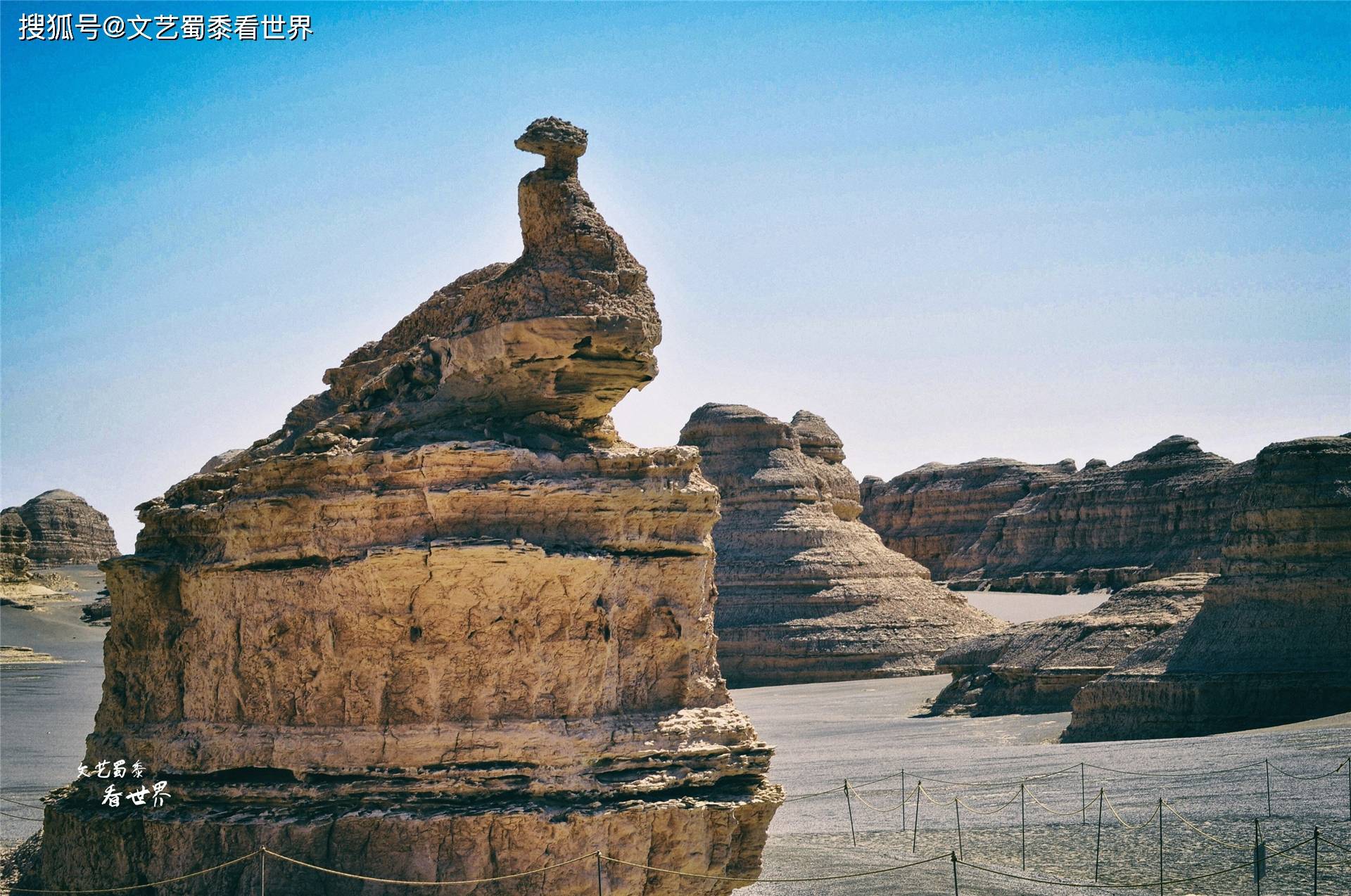 雅丹魔鬼城与西海舰队的神秘之旅，探索未知的边疆奇迹，雅丹魔鬼城与西海舰队神秘之旅，边疆奇迹探索之旅