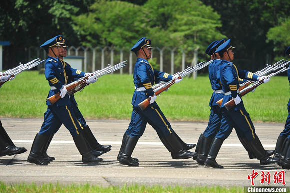 闯石岗军营，历史底蕴与现代风采的交融之地，闯石岗军营，历史底蕴与现代风采的交汇之处