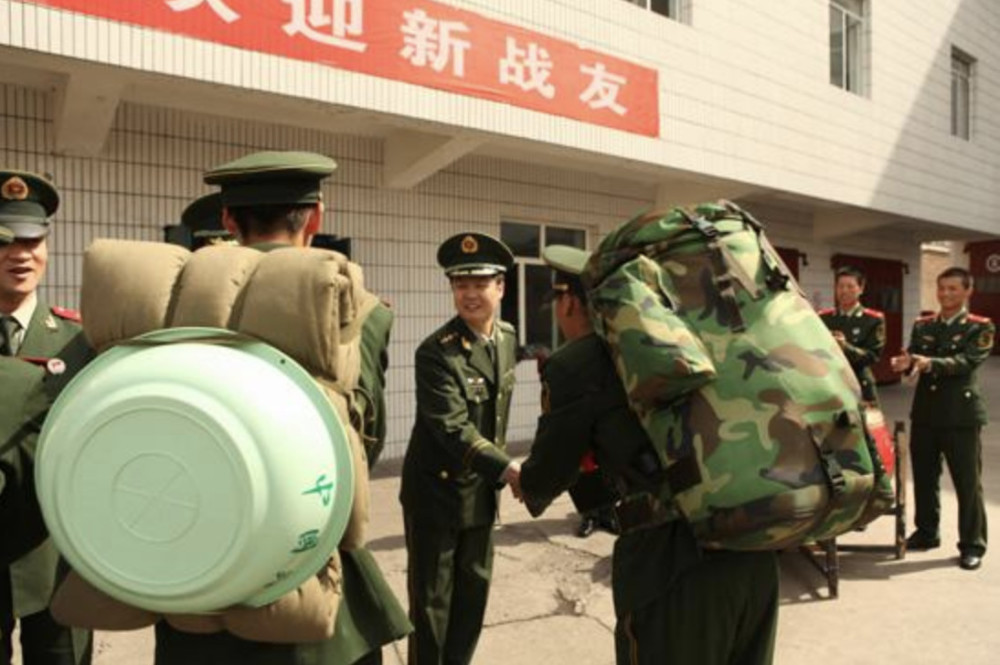 老兵打新兵现象