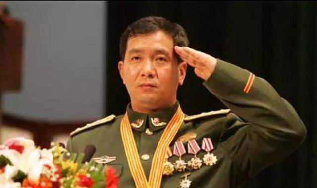 丁晓兵的小孩，成长之路与家庭影响，丁晓兵家庭的孩子，成长之路与家庭教育的力量