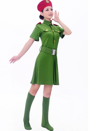 女兵连衣裙，时尚与力量的完美结合，女兵连衣裙，时尚与力量的优雅融合