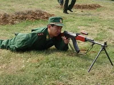 丁晓兵，感动中国的力量源泉，丁晓兵，感动中国的力量典范