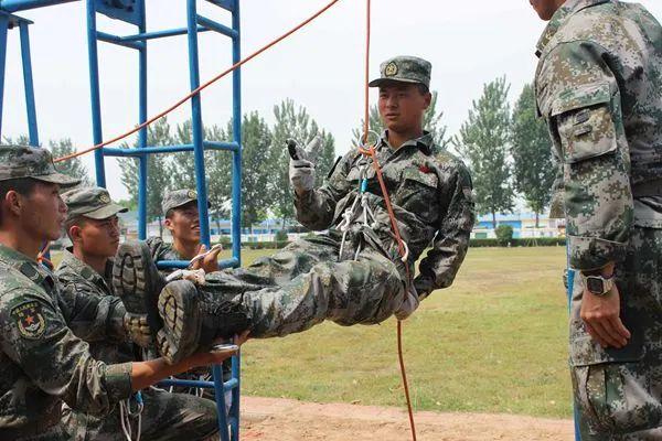 关于揭秘，揭秘阅兵背后的故事——朱日和阅兵历时多久的文章，揭秘阅兵背后的故事，朱日和阅兵历时揭秘的文章标题分享