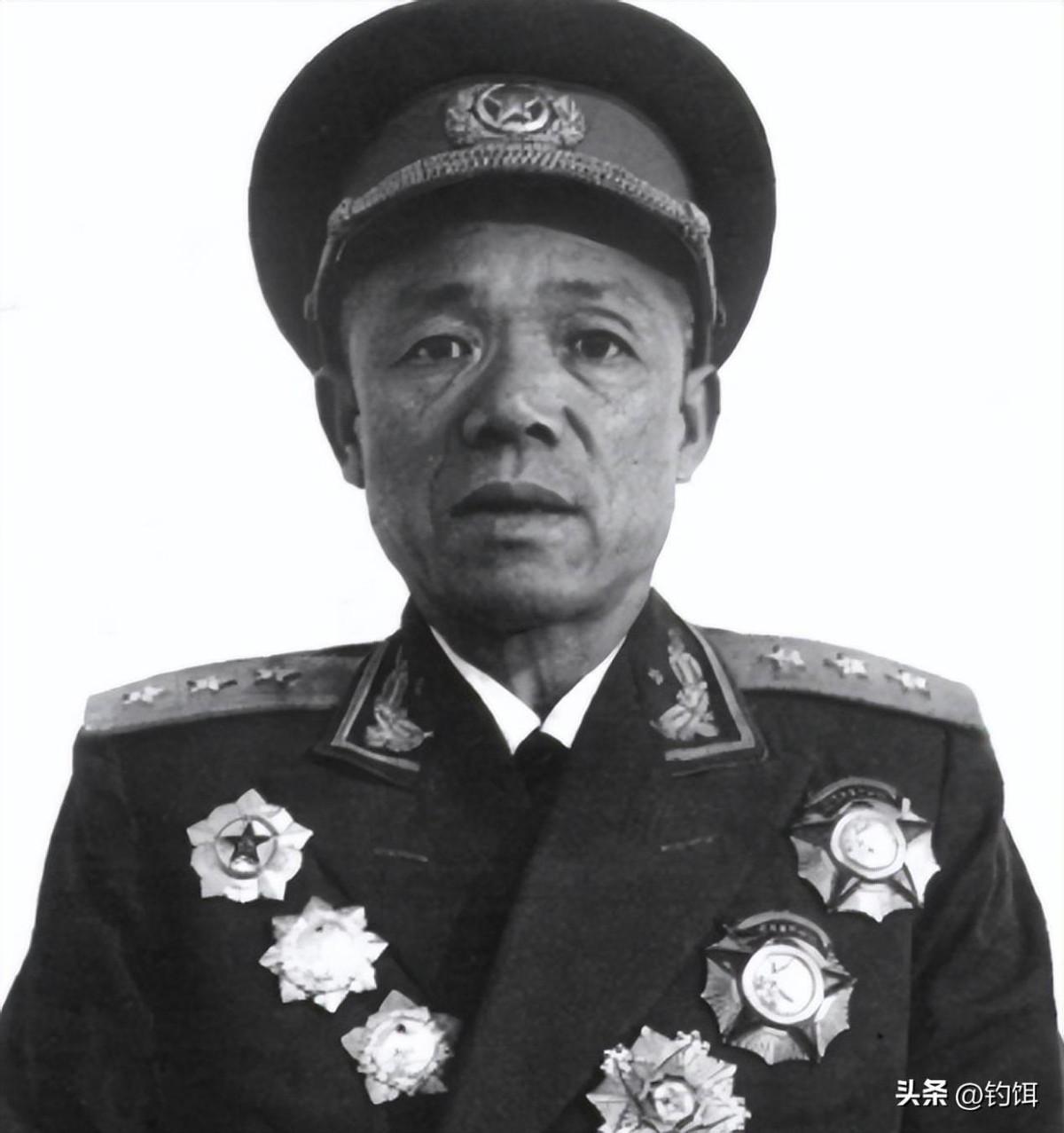 海南岛战役指挥，揭秘战役背后的策略与领导力，海南岛战役背后的策略与领导力揭秘