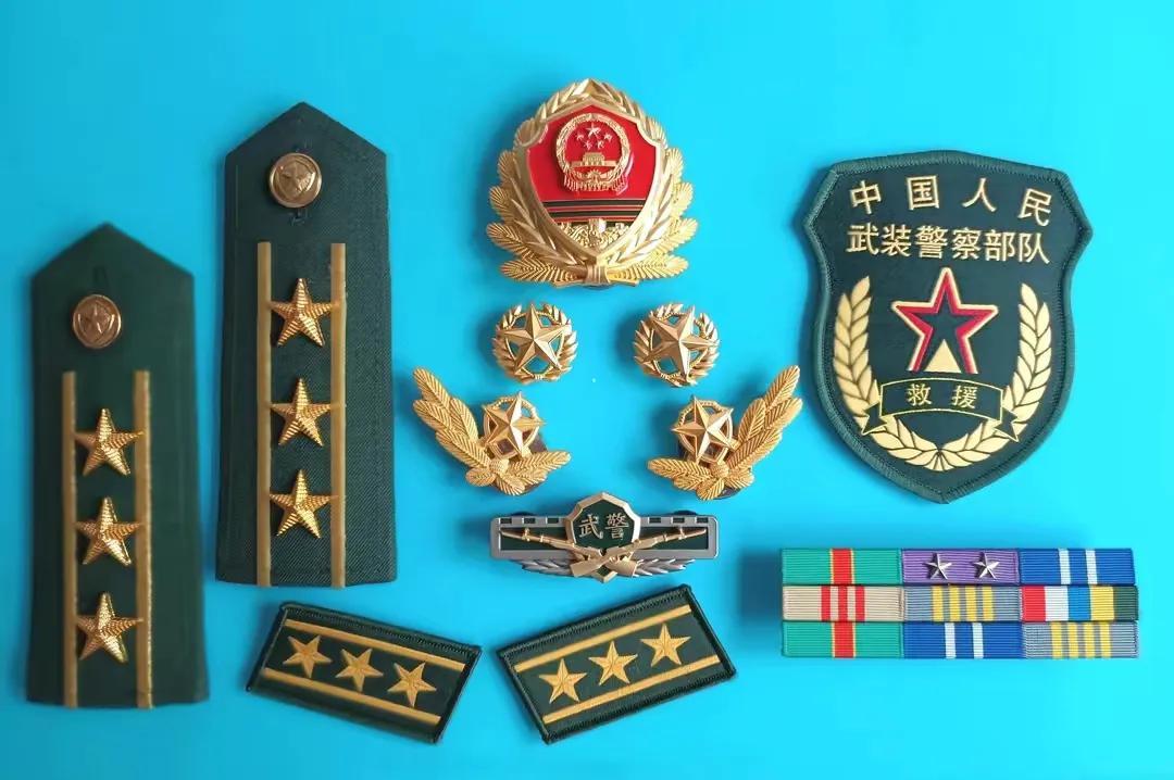 武警常服，展现军威与荣耀的服饰文化，武警常服，展现军威与荣耀的服饰风采