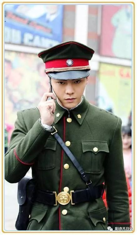 各种军服图片，历史、种类与特色，全球军服图片大全，历史、种类与特色解析